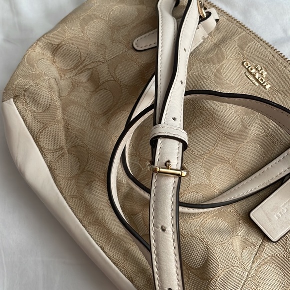Coach satchel cream colored - Picture 5 of 8